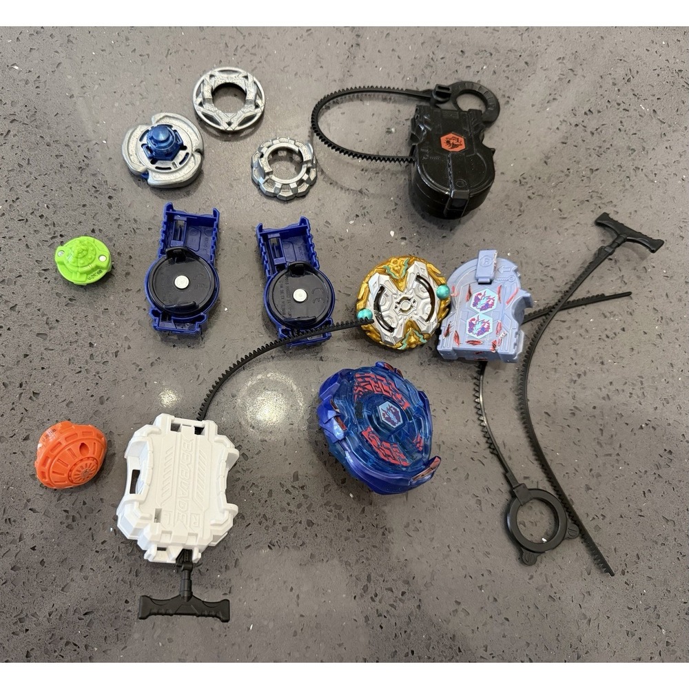 Beyblade Mixed Lot‎ Metal Fusion Series Tops Ripcord Launchers
